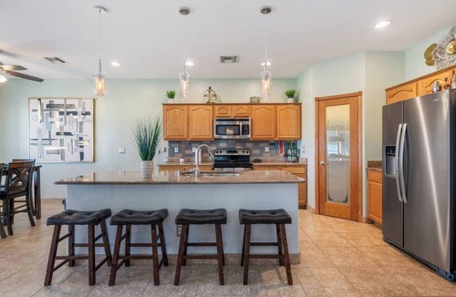Paradise Valley Village House | Stylish 4BR Desert Oasis with Pool and Spa, Putting Green