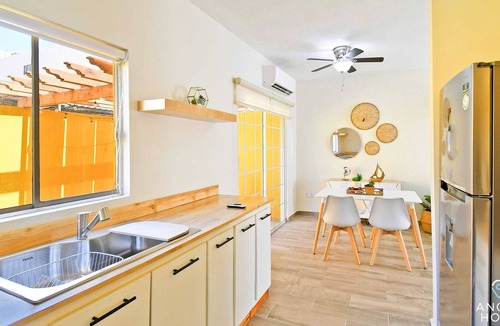 La Paz House | Stylish Bi-Level Home, Private Patio, Near Beach!