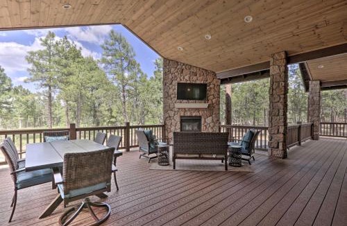 Torreon House | Stylish Home w/Expansive Deck in Show Low!