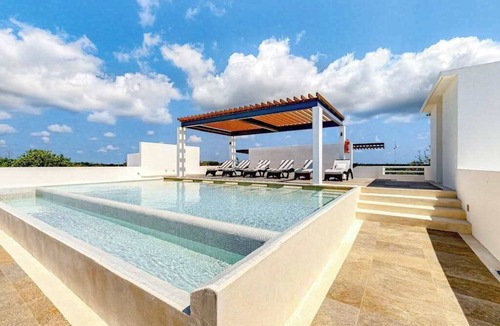 Akumal Condo | Stylish Studio near Akumal - Rooftop Pool & WiFi