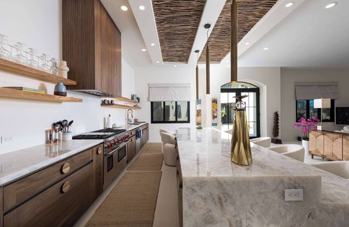Buzzards House | Suites, Beach Club Access, Ocean View, Private Pool Villa