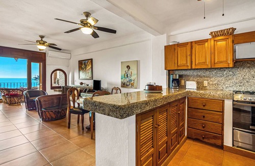 Romantic Zone Condo | SUMMER PROMO! 6th Floor Oceanfront Condo on the Beach in Zona Romantica.