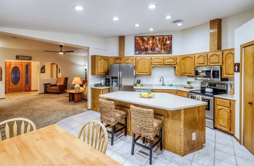 Lake Havasu City House | Summer Ready! Sunrise Lake Escape. 5 Min from the Lake!