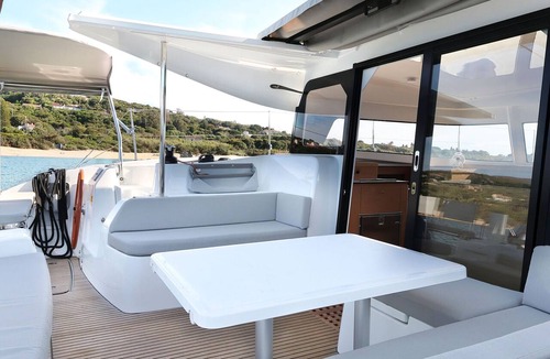 Ajaccio Boat Rental | Sun-Kissed Sailing Adventure in Córcega
