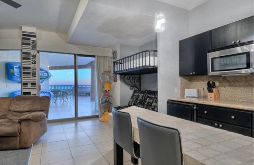 Puerto Penasco House | Sunny Daze Massive Grandiose Oceanfront Condo