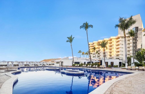 Zona Dorada Hotel | Sunvivia by Fiesta Americana Mazatlán