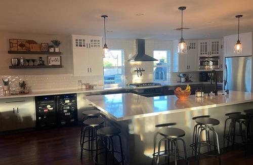 Rovey Farm Estates House | Super Bowl Painted Field, Hot Tub, 5 Minutes from Stadium, 1-Acre Lot