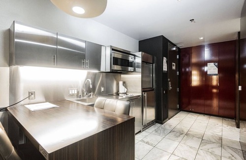 Las Vegas Apartment | SVS: Strip View Studio | Pool & Gym Access | Palms Place