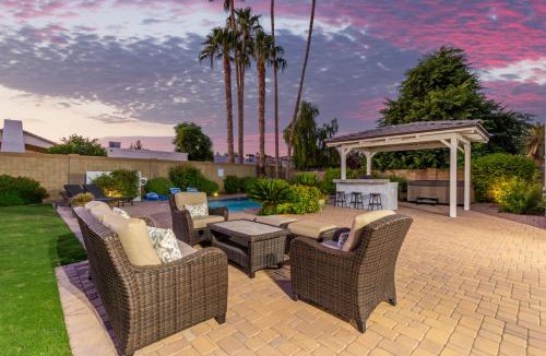 Buenavante House | Sweetwater - Resort-Style Getaway - Pool, Spa & Fire Pit Haven