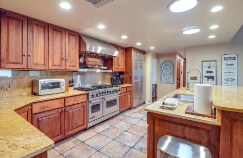 Tucson House | Swim Spa Access & Outdoor Kitchen! Tucson Home
