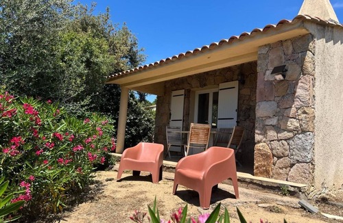 Monacia-d'Aullene House | Swimming pool, comfort and unspoilt surroundings: everything you need to discover the far south is here.