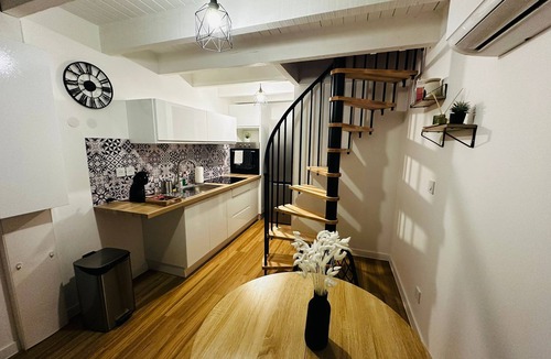 Vienne Apartment | T2 Duplex in hyper-centre - Quiet, independent access