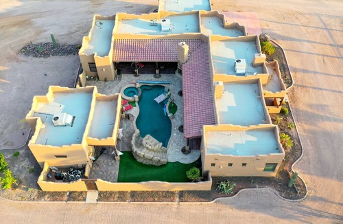 Maricopa House | TCR Casita- Private Desert Oasis with Tropical Backyard on 3.5 Acre