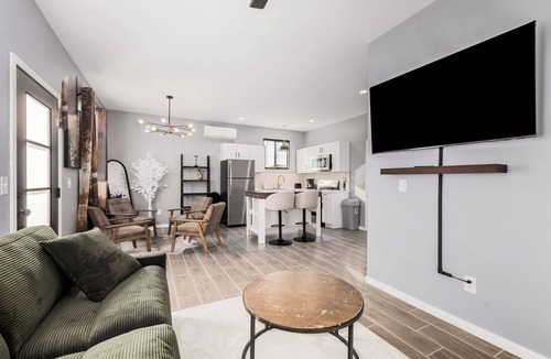 Tucson Apartment | The Carter on San Jose [Modern 2 Bedroom + Office - Sleeps 6 - Near Downtown]