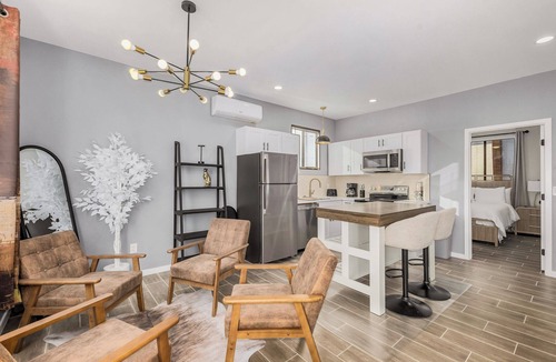Tucson Apartment | The Carter on San Jose [Modern 2 Bedroom + Office - Sleeps 6 - Near Downtown]