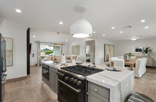 Cox Heights House | The Hensley | Pool, Putting Green & Fire Pit