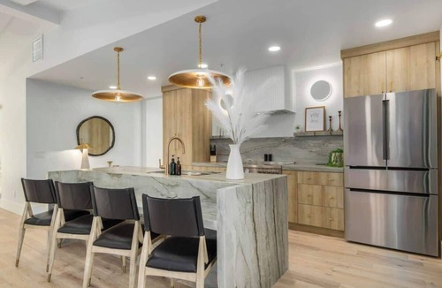 Trail West House | The Kingsley|Custom|Heated Pool|Chef Kitchen|Chess