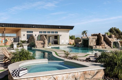 Joshua Tree House | The Lazy River House - Joshua Tree Resort