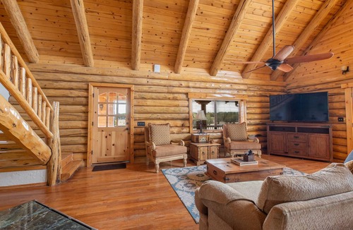 Ash Fork Ski Chalet | The Perfect Retreat: Beautiful Log Cabin in Northern Arizona, Camp Picacho - Adventure Awaits