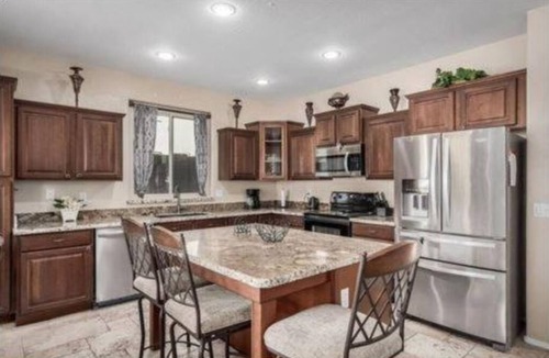 Foothills Reserve House | The Reserve Large Home and Pool