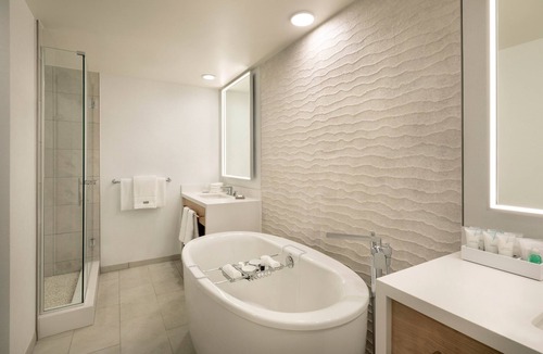 Paradise Valley Village Resort | The Westin Kierland Resort and Spa