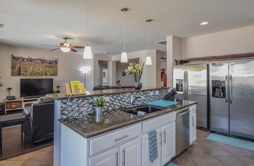 Maricopa House | THIS IS WHAT I'M TALKING ABOUT!!! 3BEDROOM, 2BATH, HEATED POOL- additional fee