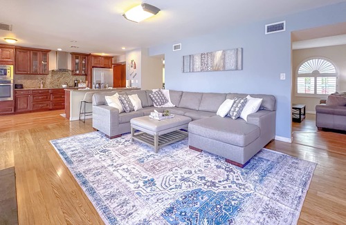 La Paz At Desert Springs House | Thunderbird Retreat! w/Fast Wifi, Pool, Fire Pit, And Game Room.