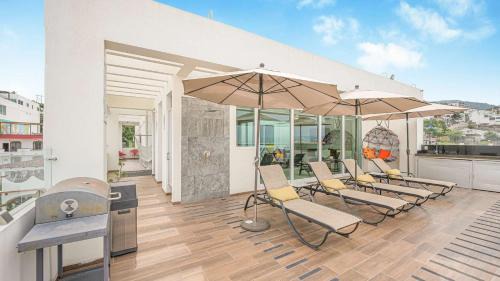 Colonia 5 de Diciembre Apartment | Torre Ku Apartments with Balcony