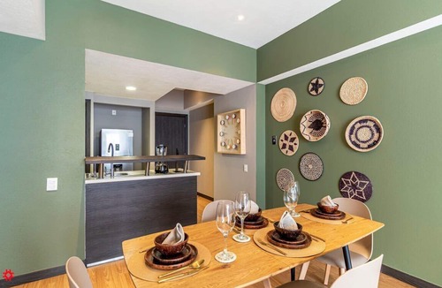 Ampliacion Granada Apartment | Traditional Apartment Vive Grand by Kukun