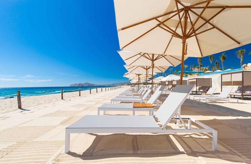 San Jose del Cabo Resort | Tranquil and Glamorous Beach Resort Between San José del Cabo and Cabo San Lucas