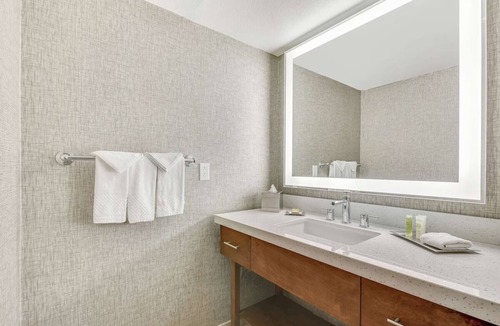 North Mountain Hotel | Tranquil Resort Room w/Full-Service Spa & Surrounded by Mountains