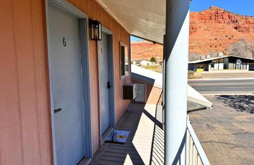Kanab Hotel | Travelers Motel