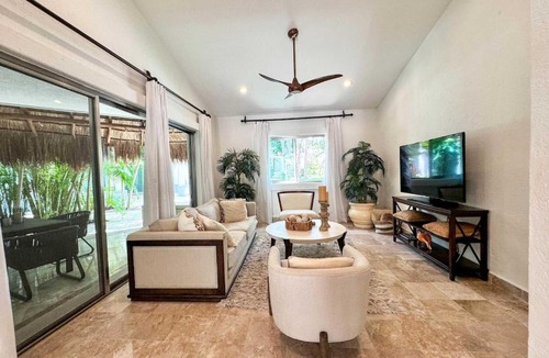 Playacar Apartment | Tropical 3Br Retreat W Pool & Beach Essentials