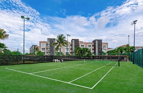 Puerto Juarez Apartment | Tropical Resort Living W Pool, Hot Tub & Gym