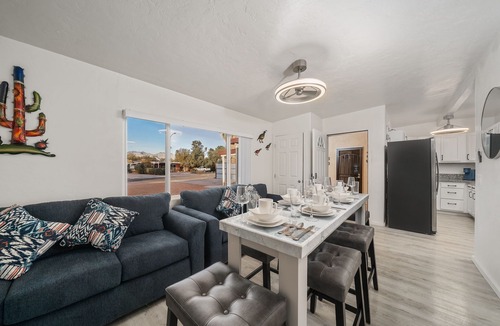 Arroyo Chico Apartment | Tucson 18th Street A B