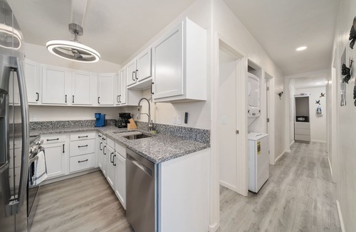 Arroyo Chico Apartment | Tucson 18th Street A B