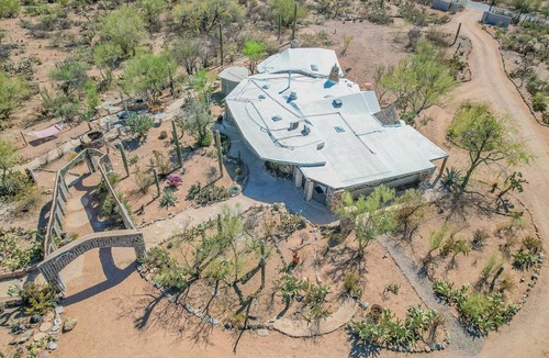 Tucson House | Tucson Bottle House - Both Main and Guest Houses - New Listing Discounts!