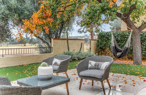 Casas Adobes House | Tucson National golf & biking retreat