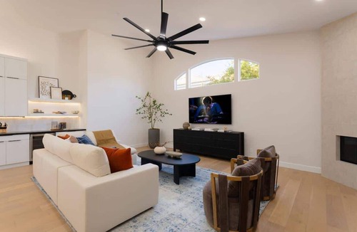 North Scottsdale House | Twin Palms - Pool Heat Available- 31+ day stays!