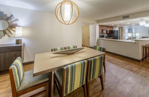 North Scottsdale Hotel | Two 2BR Villas with Balcony, Full Kitchen l Splash Pool & Game Room Access