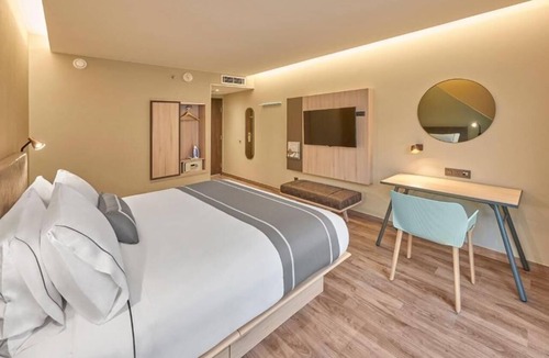 El Sauzal Hotel | Two Rooms in Ensenada | Rooftop Pool & Free Breakfast