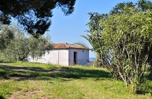 Cervione House | U Castagnu sea view villa in a nature reserve