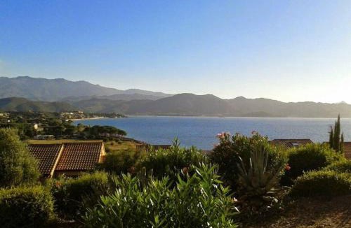 Patrimonio Apartment | U Mirante, Panoramic terrace over gulf sunset