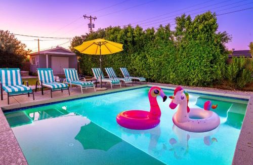 South Scottsdale House | Ultimate, Scottsdale Getaway! Pool, BBQ, Sleeps 14