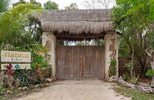 Soliman Bay House | Unique Jungle Dome Ik