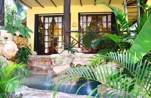 Playacar Fase I House | Unique Mexican Villa! Plunge Pool, Ocean Views