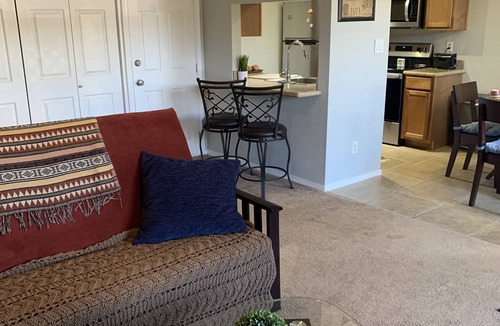 Scottsdale Estates Six Condo | Updated 1 Bedroom 1 Bath Near Old Town !