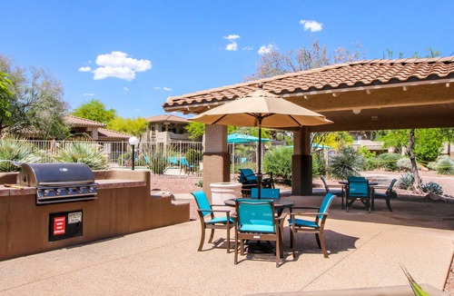 Rancho Vistoso Condo | Updated first-floor condo near pool, hot tub & BBQ area
