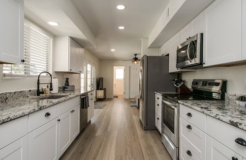 Glendale House | Upgraded 4-Bdrm Beautiful Home W/Pool!