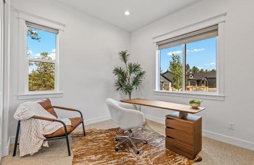 Flagstaff House | Valerian Flagstaff